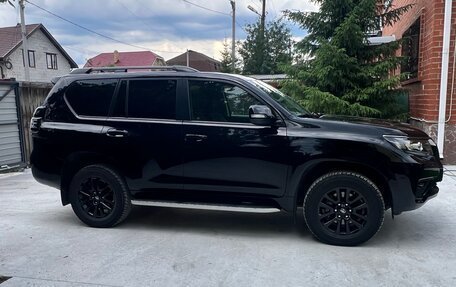 Toyota Land Cruiser Prado 150 рестайлинг 2, 2020 год, 6 400 000 рублей, 10 фотография