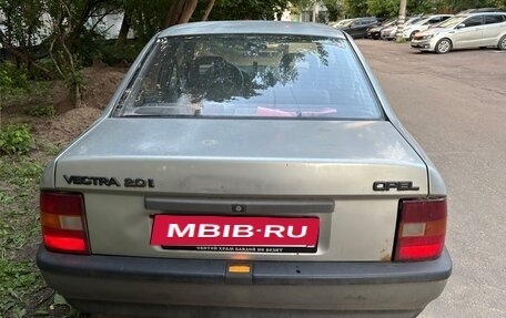 Opel Vectra A, 1989 год, 75 000 рублей, 2 фотография