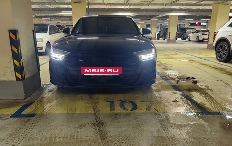 Audi A8, 2021 год, 4 800 000 рублей, 3 фотография