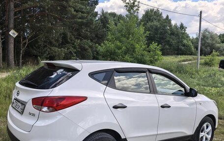 Hyundai ix35 I рестайлинг, 2012 год, 970 000 рублей, 4 фотография