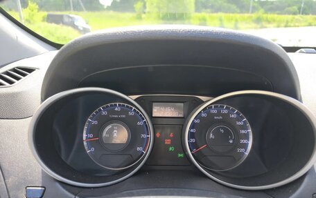 Hyundai ix35 I рестайлинг, 2012 год, 970 000 рублей, 14 фотография