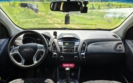 Hyundai ix35 I рестайлинг, 2012 год, 970 000 рублей, 13 фотография