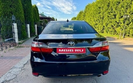 Toyota Camry, 2017 год, 2 190 000 рублей, 3 фотография