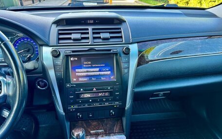 Toyota Camry, 2017 год, 2 190 000 рублей, 13 фотография