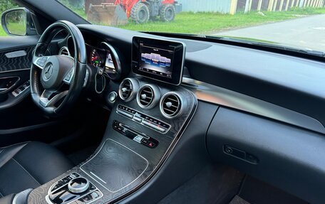 Mercedes-Benz C-Класс, 2017 год, 2 190 000 рублей, 21 фотография