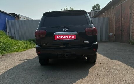 Toyota Sequoia II рестайлинг, 2009 год, 4 200 000 рублей, 6 фотография