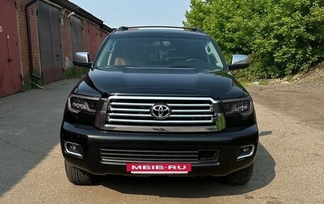 Toyota Sequoia II рестайлинг, 2009 год, 4 200 000 рублей, 2 фотография