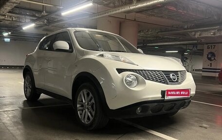 Nissan Juke II, 2012 год, 900 000 рублей, 16 фотография