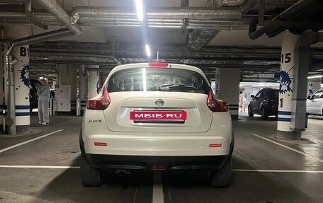 Nissan Juke II, 2012 год, 900 000 рублей, 11 фотография