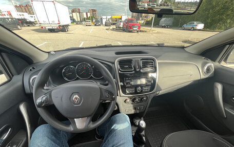 Renault Logan II, 2015 год, 570 000 рублей, 24 фотография