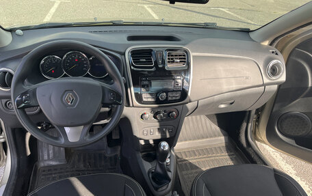 Renault Logan II, 2015 год, 570 000 рублей, 26 фотография