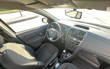 Renault Logan II, 2015 год, 570 000 рублей, 31 фотография