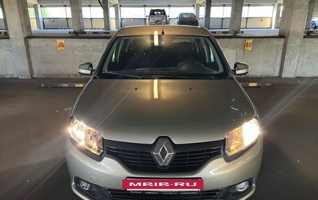Renault Logan II, 2015 год, 570 000 рублей, 33 фотография
