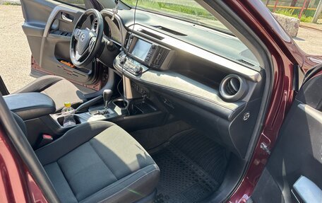 Toyota RAV4, 2017 год, 2 350 000 рублей, 12 фотография