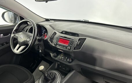 KIA Sportage III, 2011 год, 850 000 рублей, 22 фотография