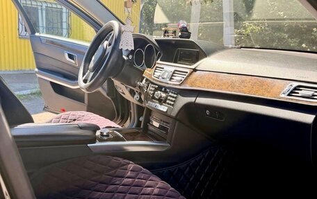 Mercedes-Benz E-Класс, 2013 год, 1 300 000 рублей, 9 фотография