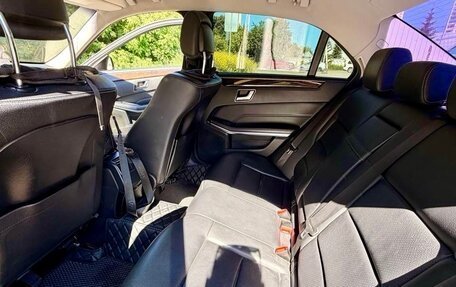 Mercedes-Benz E-Класс, 2013 год, 1 300 000 рублей, 11 фотография