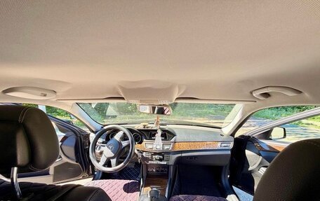 Mercedes-Benz E-Класс, 2013 год, 1 300 000 рублей, 10 фотография