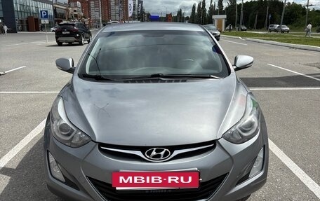 Hyundai Elantra V, 2013 год, 905 000 рублей, 2 фотография