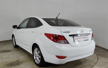Hyundai Solaris II рестайлинг, 2012 год, 850 000 рублей, 5 фотография
