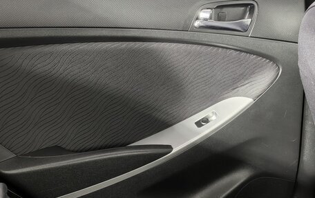 Hyundai Solaris II рестайлинг, 2012 год, 850 000 рублей, 18 фотография
