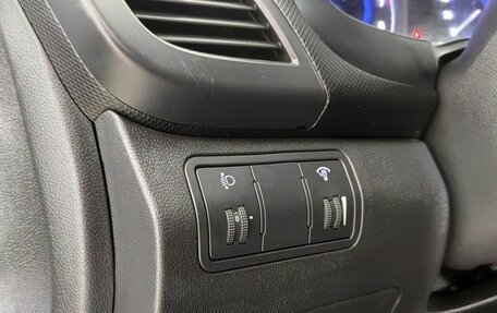 Hyundai Solaris II рестайлинг, 2012 год, 850 000 рублей, 19 фотография
