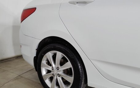 Hyundai Solaris II рестайлинг, 2012 год, 850 000 рублей, 24 фотография