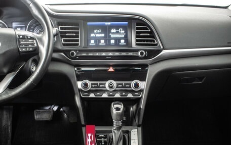 Hyundai Elantra VI рестайлинг, 2020 год, 1 755 000 рублей, 15 фотография