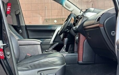 Toyota Land Cruiser Prado 150 рестайлинг 2, 2014 год, 2 890 000 рублей, 18 фотография