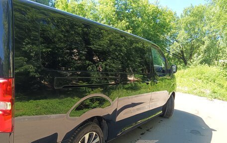 Peugeot Traveller I, 2018 год, 2 650 000 рублей, 4 фотография