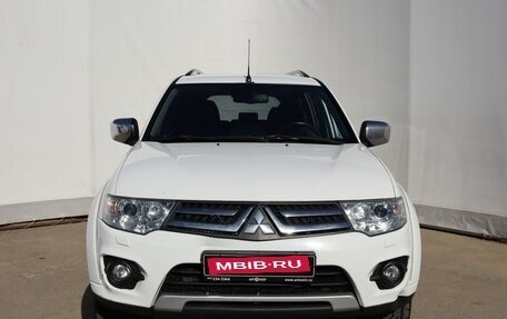 Mitsubishi Pajero Sport II рестайлинг, 2015 год, 1 900 000 рублей, 2 фотография