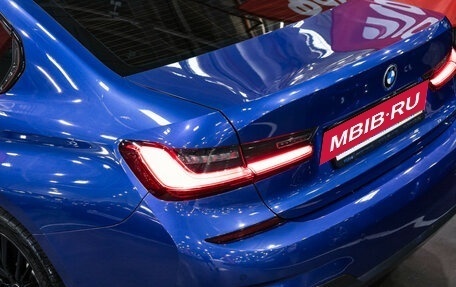 BMW 3 серия, 2018 год, 3 649 000 рублей, 13 фотография