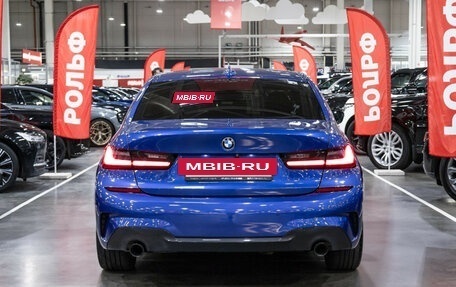 BMW 3 серия, 2018 год, 3 649 000 рублей, 10 фотография