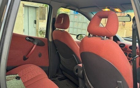 Mercedes-Benz A-Класс, 2000 год, 450 000 рублей, 2 фотография