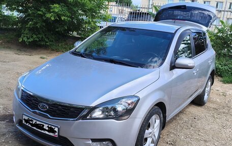 KIA cee'd I рестайлинг, 2010 год, 699 000 рублей, 3 фотография