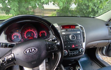 KIA cee'd I рестайлинг, 2010 год, 699 000 рублей, 13 фотография
