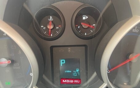 Chevrolet Cruze II, 2011 год, 700 000 рублей, 8 фотография