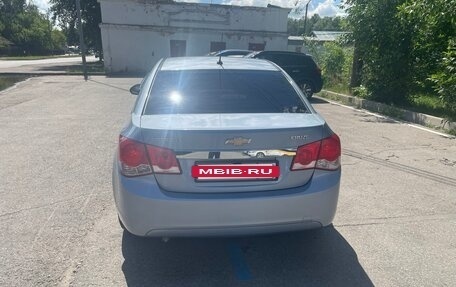 Chevrolet Cruze II, 2011 год, 700 000 рублей, 3 фотография