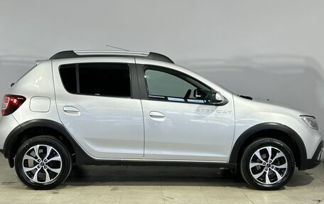 Renault Sandero II рестайлинг, 2019 год, 1 325 000 рублей, 9 фотография