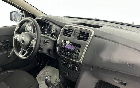 Renault Sandero II рестайлинг, 2019 год, 1 325 000 рублей, 24 фотография