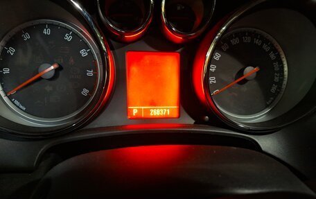 Opel Astra J, 2010 год, 680 000 рублей, 9 фотография