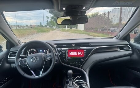 Toyota Camry, 2019 год, 2 280 000 рублей, 7 фотография