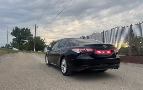Toyota Camry, 2019 год, 2 280 000 рублей, 4 фотография