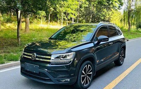 Volkswagen Tharu, 2023 год, 2 000 000 рублей, 2 фотография