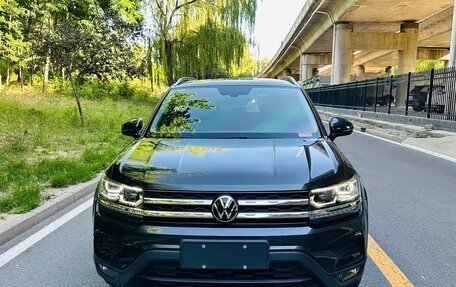 Volkswagen Tharu, 2023 год, 2 000 000 рублей, 3 фотография