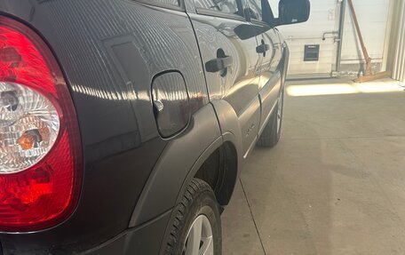 Chevrolet Niva I рестайлинг, 2012 год, 500 000 рублей, 5 фотография