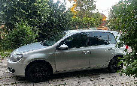 Volkswagen Golf VI, 2008 год, 700 000 рублей, 5 фотография