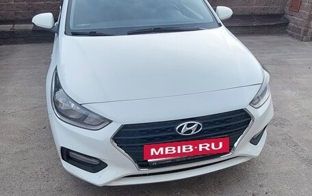 Hyundai Solaris II рестайлинг, 2017 год, 890 000 рублей, 17 фотография