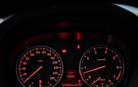 BMW 3 серия, 2011 год, 1 350 000 рублей, 14 фотография