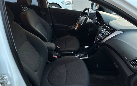 Hyundai Solaris II рестайлинг, 2015 год, 1 050 000 рублей, 6 фотография